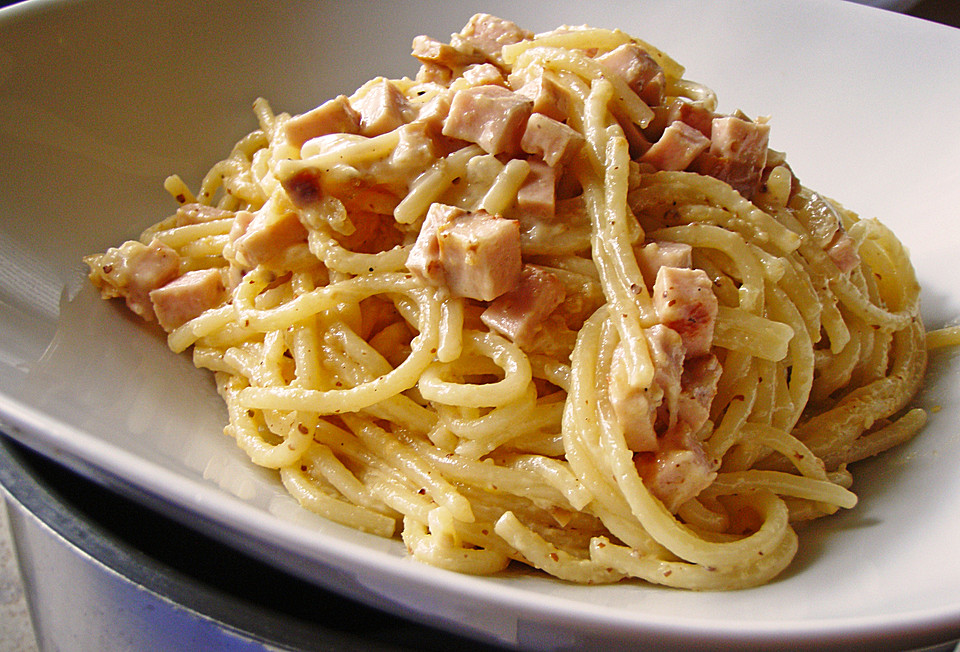 Spaghetti nach bayerischer Art von kleineSchildy | Chefkoch.de