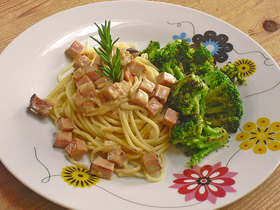 Spaghetti nach bayerischer Art von kleineSchildy | Chefkoch.de