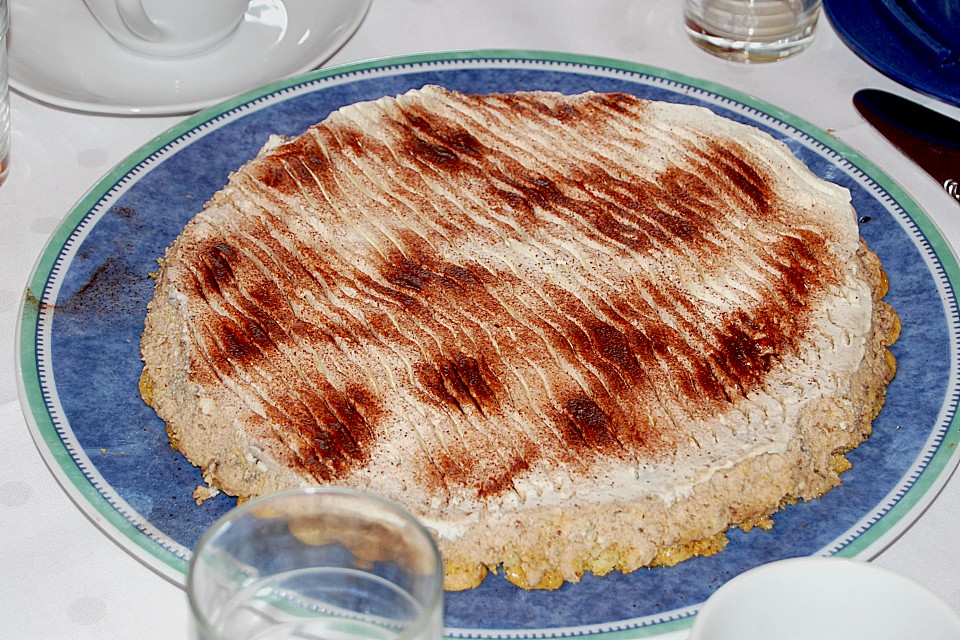 Amarettini Torte