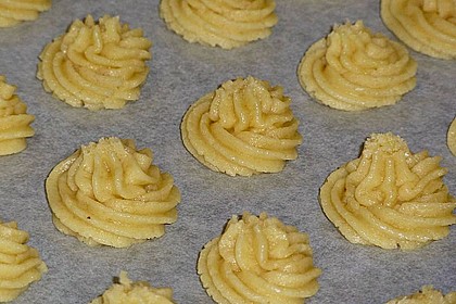 Marzipan - Spritzgebäck 64