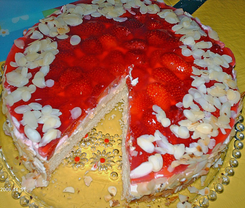 Erdbeer - Frischkäse Torte von Wyrwaa | Chefkoch.de