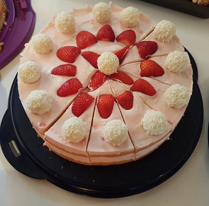 Erdbeer-Raffaello-Torte von Elli K. | Chefkoch.de