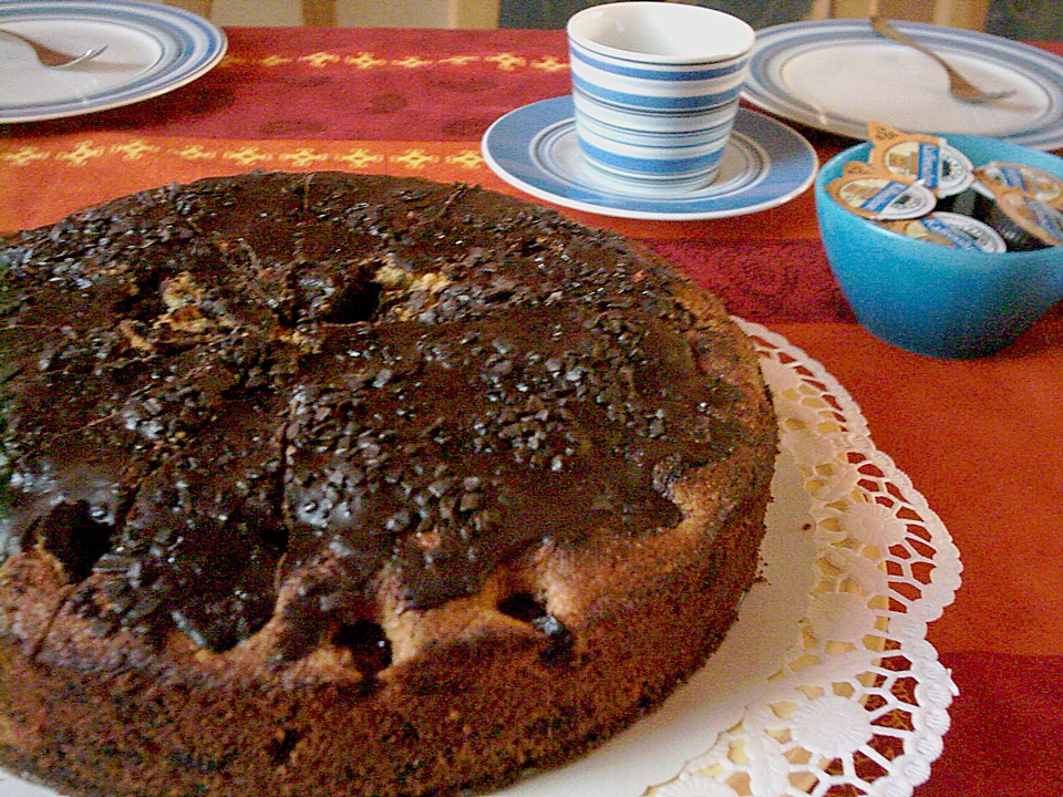 Nusskuchen mit Sauerkirschen von Geris | Chefkoch.de