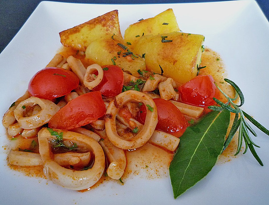 Tintenfisch im Tomatensud von Herta | Chefkoch.de Tintenfisch im Tomatensud von Herta | Chefkoch.de