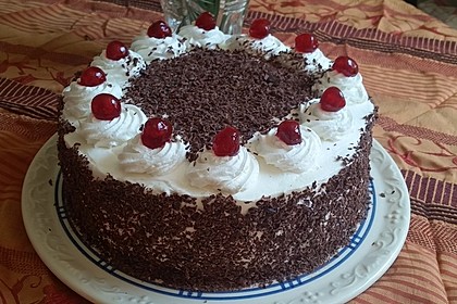 Schwarzwälder Kirschtorte 70
