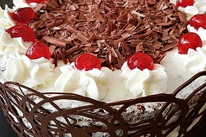 Schwarzwälder Kirschtorte 3