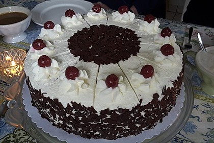 Schwarzwälder Kirschtorte 194