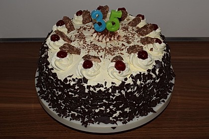 Schwarzwälder Kirschtorte 190