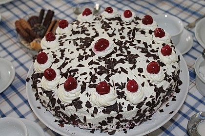 Schwarzwälder Kirschtorte 97