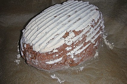 Hausgemachtes Roggenbrot 9