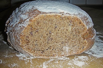 Hausgemachtes Roggenbrot 5