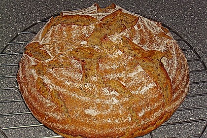 Hausgemachtes Roggenbrot 1