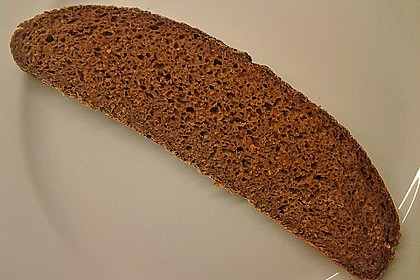 Hausgemachtes Roggenbrot 13