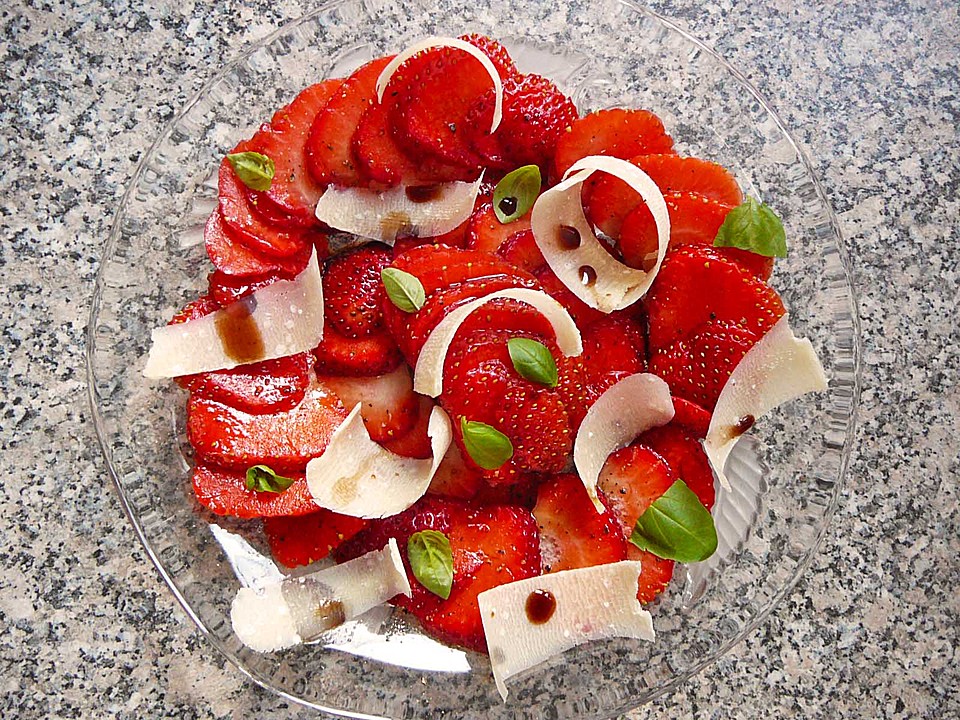 Erdbeer-Carpaccio von iobrecht | Chefkoch.de