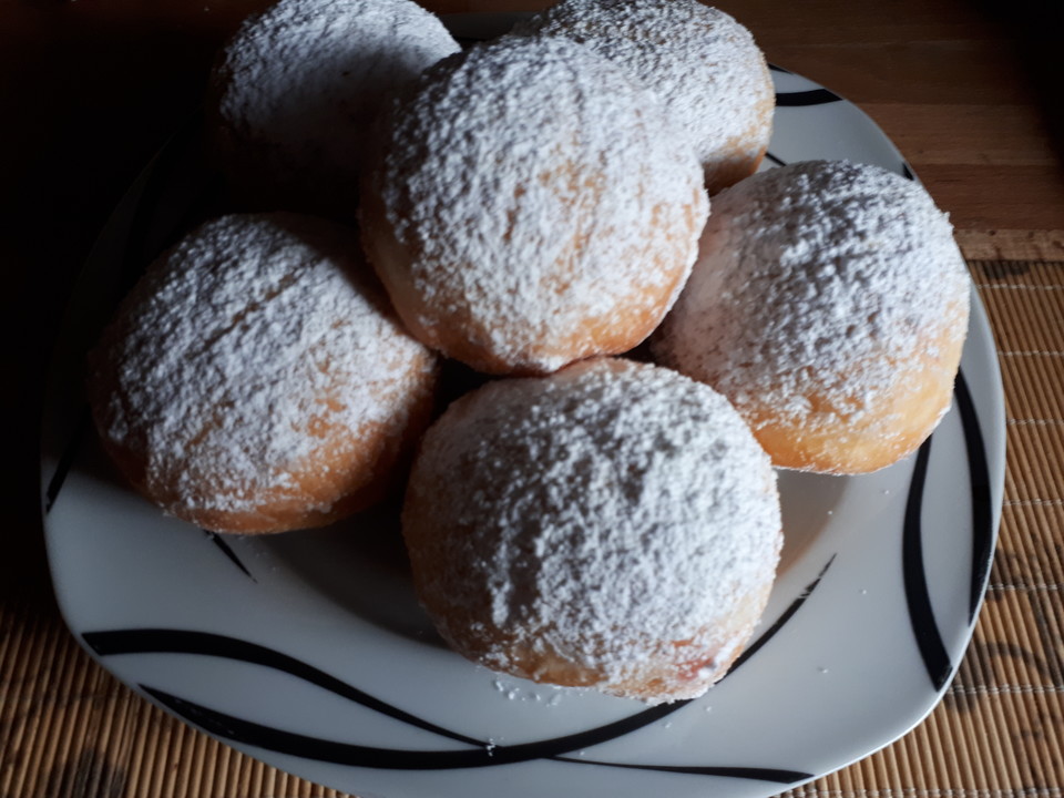 Berliner Pfannkuchen von Gaby2704 | Chefkoch.de