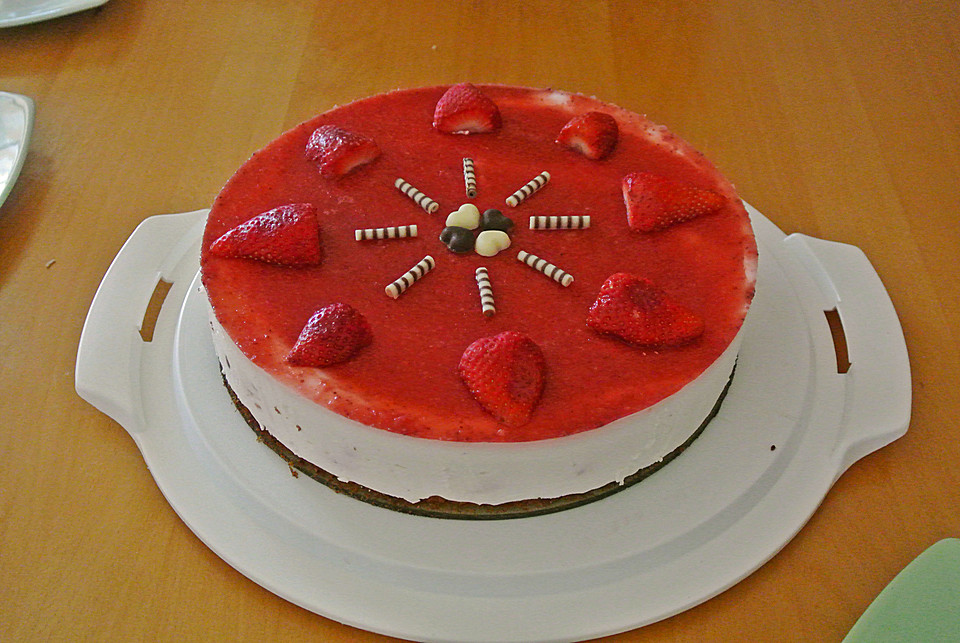 Erdbeer - Limetten - Torte von garfield84 | Chefkoch.de