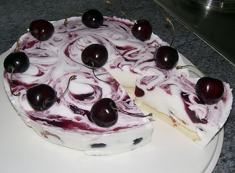 Marmorierte Kirsch - Joghurt - Torte von Jeanny01 | Chefkoch.de