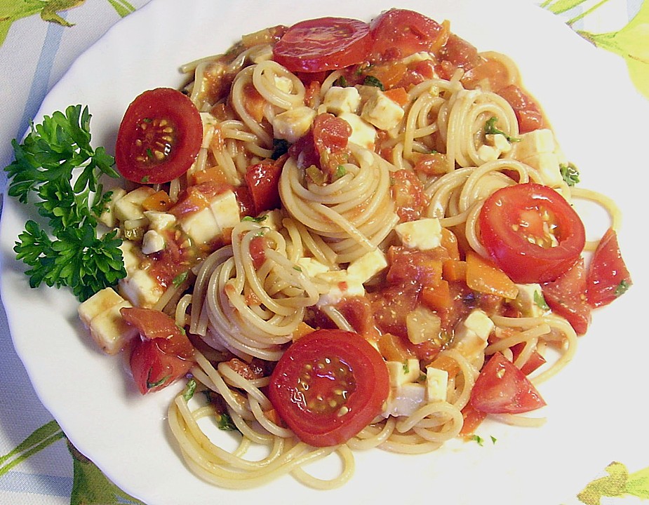 Spaghetti mit rotem Pesto und Schafskäse von frostifrost | Chefkoch.de