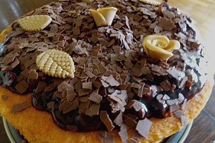Windbeutel-Torte 78