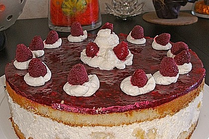 Windbeutel-Torte 23