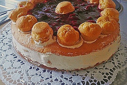Windbeutel-Torte 94
