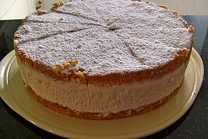 Windbeutel-Torte 100