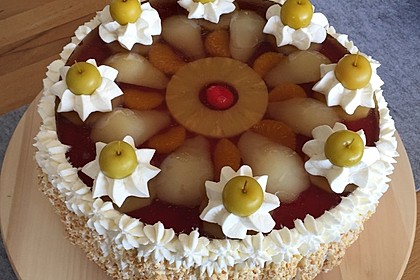 Windbeutel-Torte 8