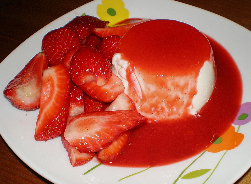 Joghurtmousse mit Erdbeersauce und Kiwi | Chefkoch.de