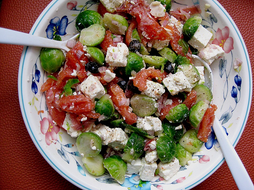 Rosenkohl - Schafskäse - Salat von Hani | Chefkoch.de