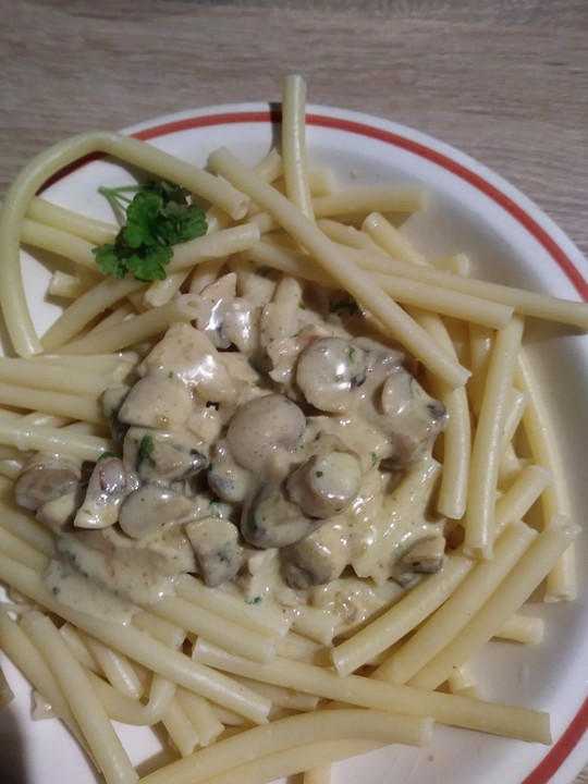 Makkaroni in Champignon-Käsesoße von mima53 | Chefkoch.de