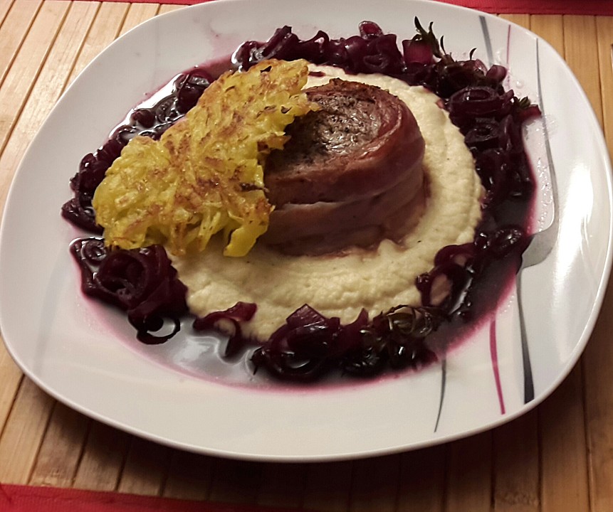 Rinderfilet in Rotweinsoße mit Selleriepüree und Rösti von chefkoch ...