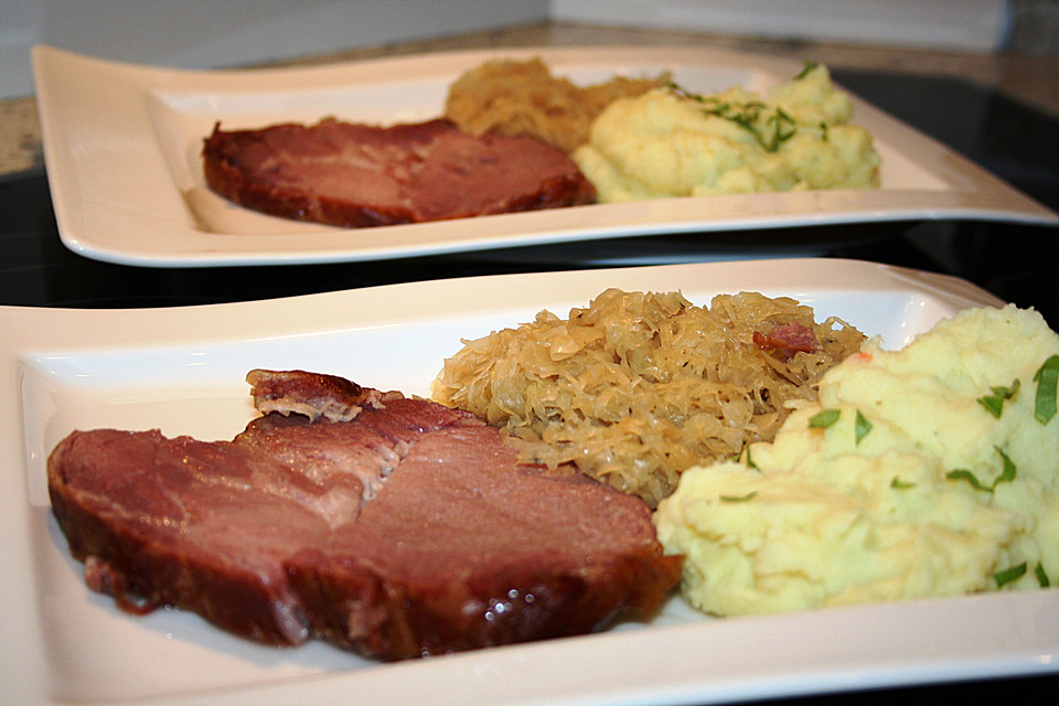 Sauerkraut mit Kartoffelpüree und Kasseler von äüöp | Chefkoch.de