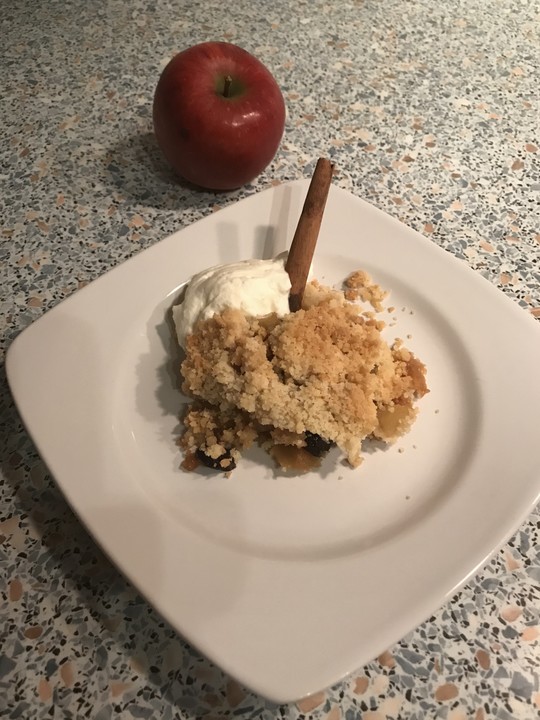 Apfel Crumble mit Vanilleeis von emeyer5 | Chefkoch.de