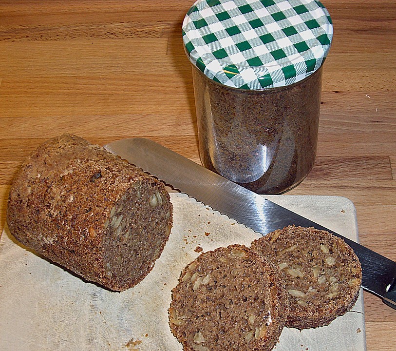 Schwarzbrot mit Sonnenblumenkernen von Gaby2704 | Chefkoch.de