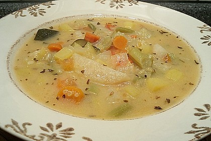 Gemüsesuppe mit Quinoa 1
