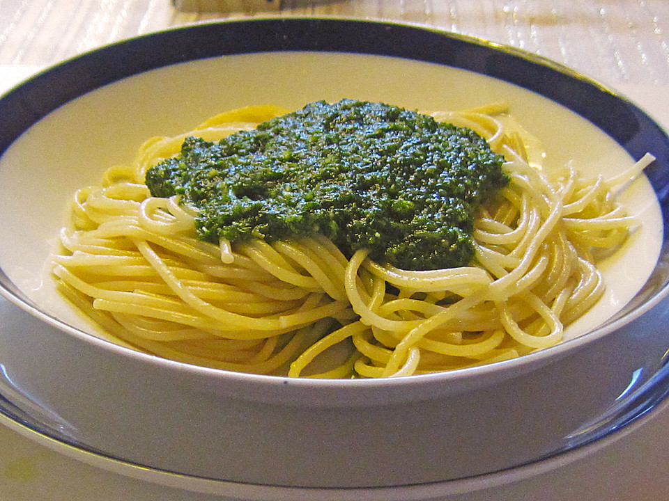 nudeln mit bärlauchpesto nudeln mit bärlauchpesto