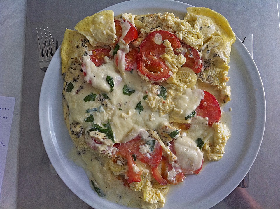 Tomaten - Mozzarella - Omelett von JuliaSchossner | Chefkoch.de
