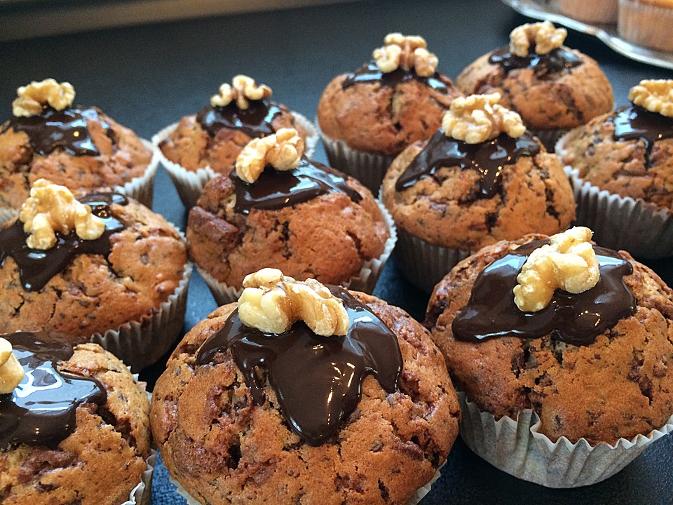 Schokoladen - Walnuss - Muffins von Ela_Back | Chefkoch.de