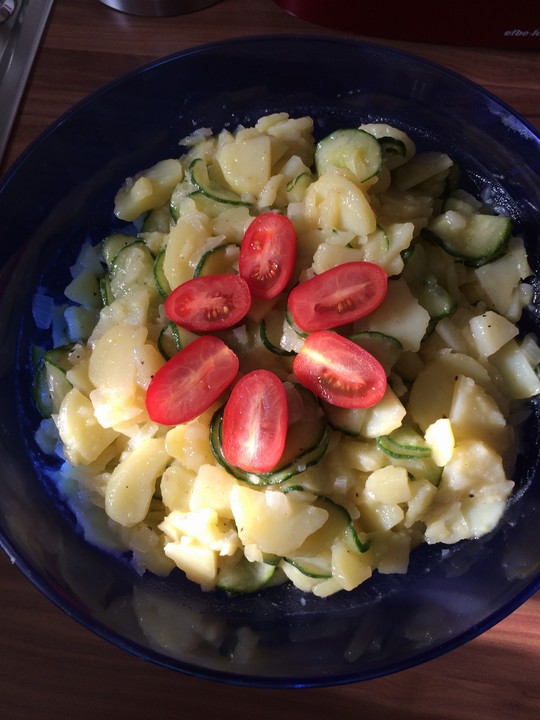 Nickys Bayerischer Kartoffelsalat Mit Gurke Von Nicky Chefkoch De