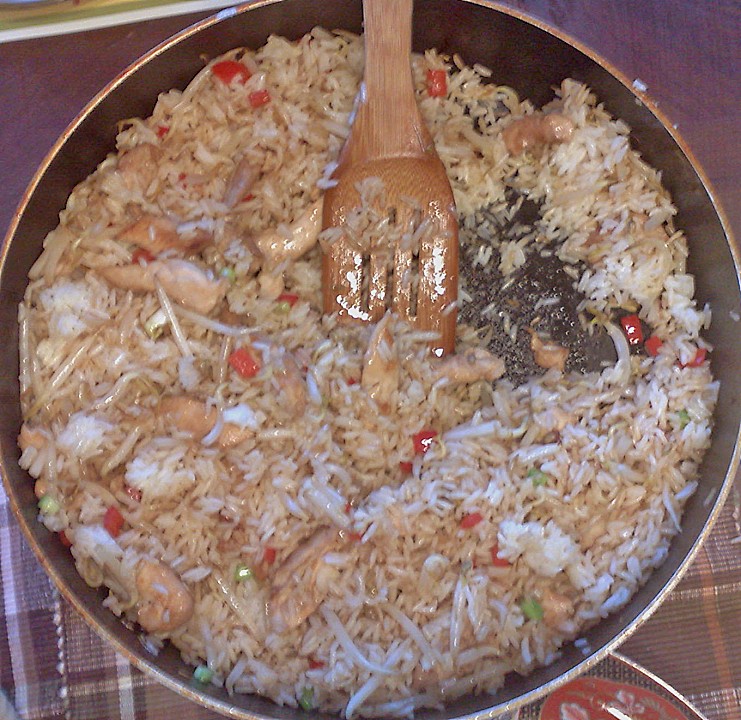 Gebratener Reis mit Huhn und Ei | Chefkoch.de
