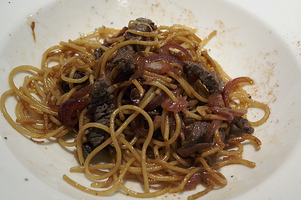 Asiatisches Rindergeschnetzeltes mit Spaghettini von Stiermädchen ...