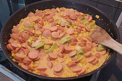 Pikantes Wurstgulasch 25