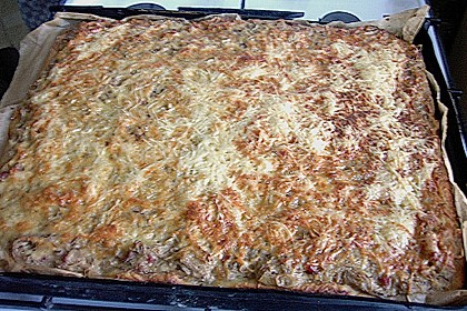 zwiebelkuchen mit hefeteig zwiebelkuchen mit hefeteig