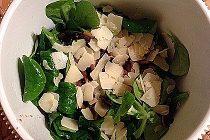 Salat mit Honigchampignons 46