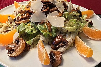 Salat mit Honigchampignons 40