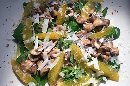 Salat mit Honigchampignons 50