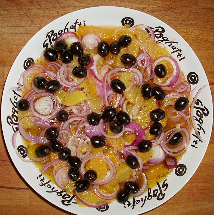Zwiebelsalat mit Orangen und Oliven von Tanit | Chefkoch.de