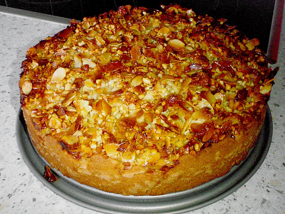 Aprikosenkuchen mit Mandelhaube von chica* | Chefkoch.de