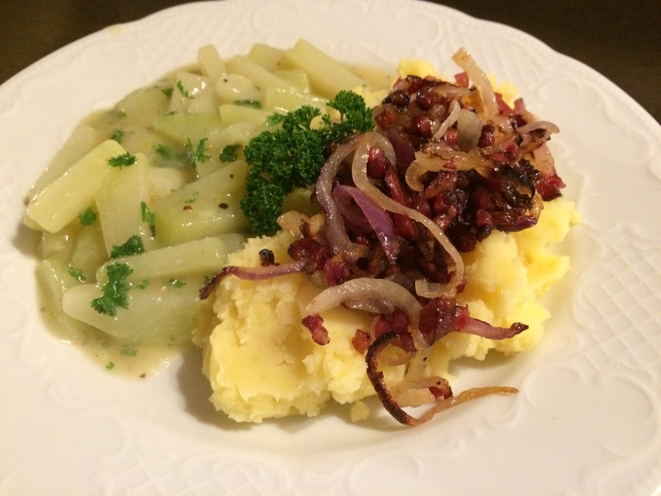 Kartoffelpürree mit Speck &amp; Zwiebeln von JellyBelly123 | Chefkoch.de