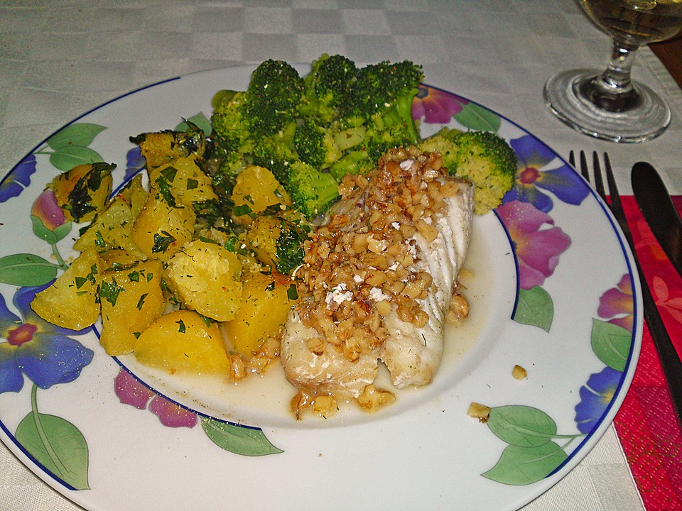 Fischfilets mit Nusskruste - Ein schmackhaftes Rezept | Chefkoch.de